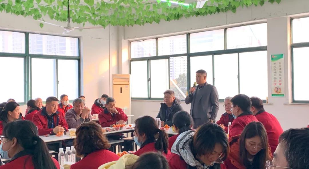 冠科集團(tuán)隆重召開2021年會盛典—立足新起點(diǎn)，勇攀新高峰